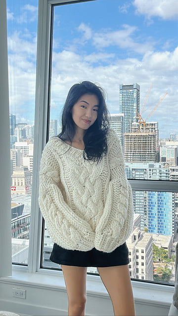 Williamsburg Sweater V Neck