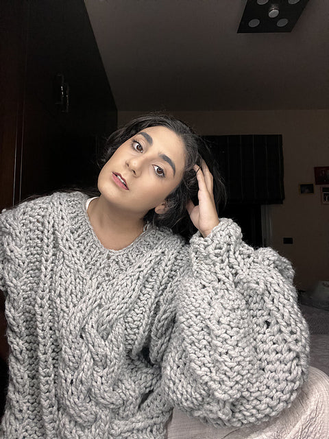 Williamsburg Sweater V Neck